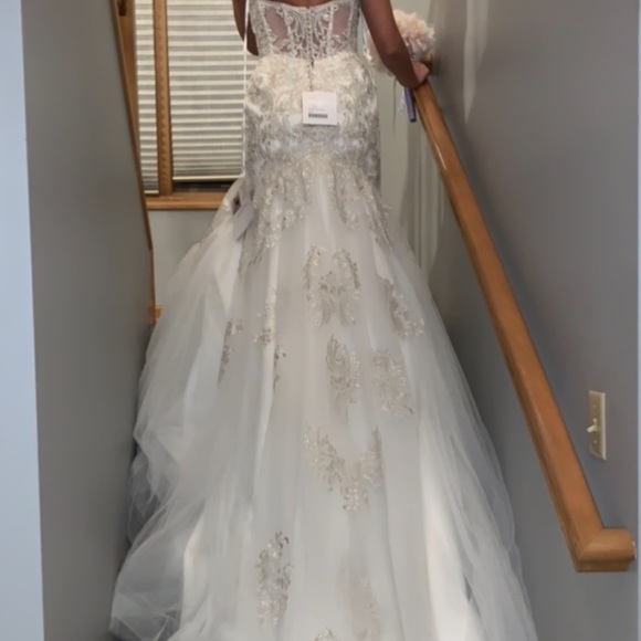 Stella York Sheer Lace and Tulle Wedding Dress - Picture 6 of 15